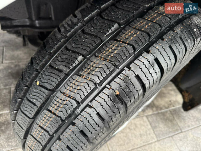 Білий Мерседес Sprinter, об'ємом двигуна 2.99 л та пробігом 396 тис. км за 27500 $, фото 30 на Automoto.ua