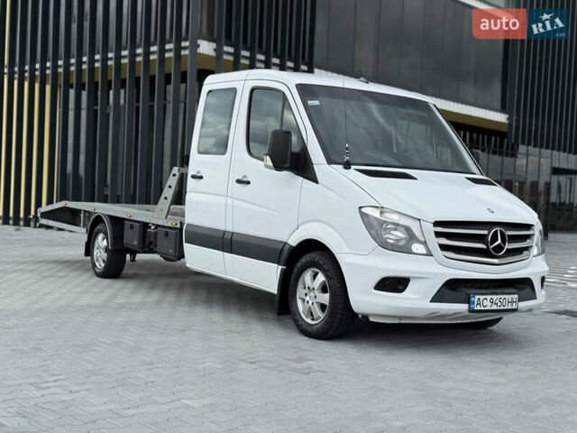 Белый Мерседес Sprinter, объемом двигателя 3.23 л и пробегом 470 тыс. км за 27800 $, фото 2 на Automoto.ua