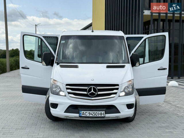 Белый Мерседес Sprinter, объемом двигателя 3.23 л и пробегом 470 тыс. км за 27800 $, фото 144 на Automoto.ua
