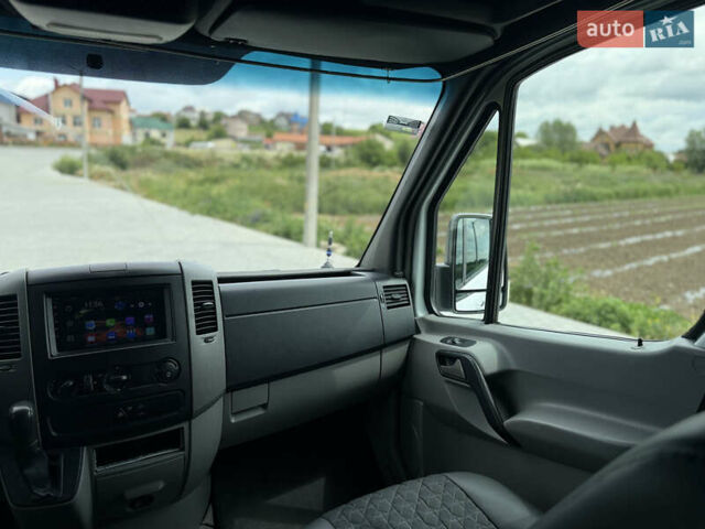 Белый Мерседес Sprinter, объемом двигателя 3.23 л и пробегом 470 тыс. км за 27800 $, фото 69 на Automoto.ua