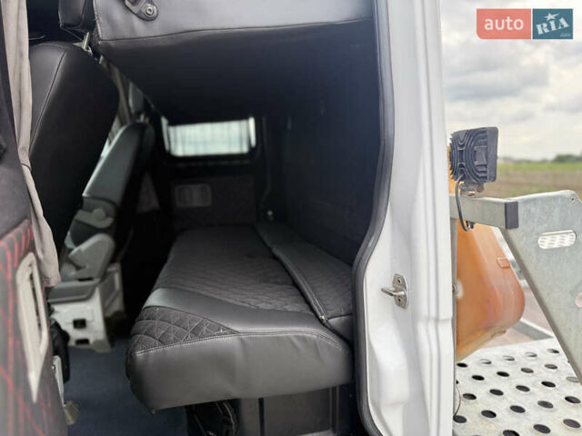 Белый Мерседес Sprinter, объемом двигателя 3.23 л и пробегом 470 тыс. км за 27800 $, фото 33 на Automoto.ua