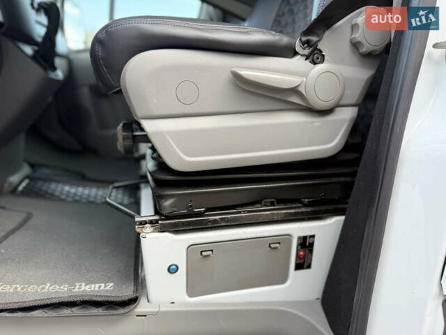 Білий Мерседес Sprinter, об'ємом двигуна 3 л та пробігом 466 тис. км за 25800 $, фото 88 на Automoto.ua