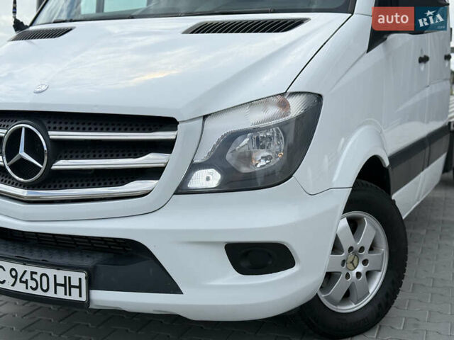 Белый Мерседес Sprinter, объемом двигателя 3.23 л и пробегом 470 тыс. км за 27800 $, фото 119 на Automoto.ua