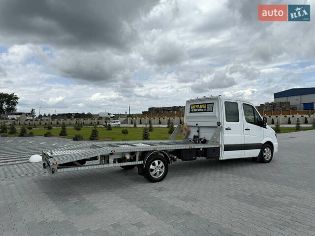 Белый Мерседес Sprinter, объемом двигателя 3.23 л и пробегом 470 тыс. км за 27800 $, фото 3 на Automoto.ua