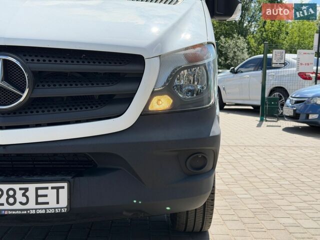 Белый Мерседес Sprinter, объемом двигателя 2.2 л и пробегом 395 тыс. км за 17555 $, фото 6 на Automoto.ua