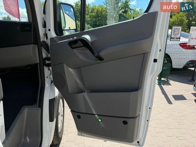 Белый Мерседес Sprinter, объемом двигателя 2.2 л и пробегом 395 тыс. км за 17555 $, фото 29 на Automoto.ua