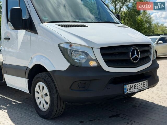 Белый Мерседес Sprinter, объемом двигателя 2.2 л и пробегом 395 тыс. км за 17555 $, фото 7 на Automoto.ua