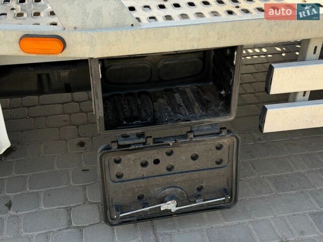 Белый Мерседес Sprinter, объемом двигателя 2.2 л и пробегом 395 тыс. км за 17555 $, фото 25 на Automoto.ua