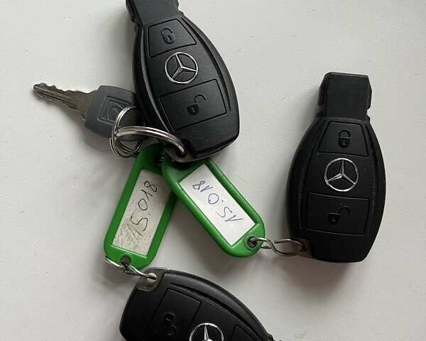 Білий Мерседес Sprinter, об'ємом двигуна 2.99 л та пробігом 658 тис. км за 23000 $, фото 21 на Automoto.ua