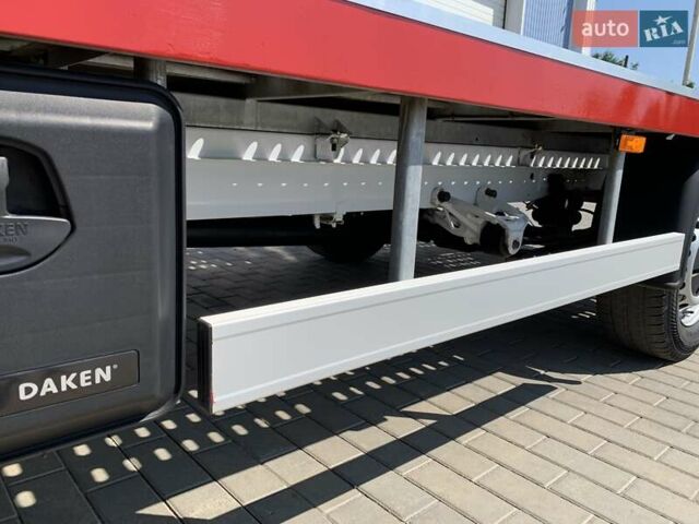 Белый Мерседес Sprinter, объемом двигателя 3 л и пробегом 350 тыс. км за 26300 $, фото 13 на Automoto.ua