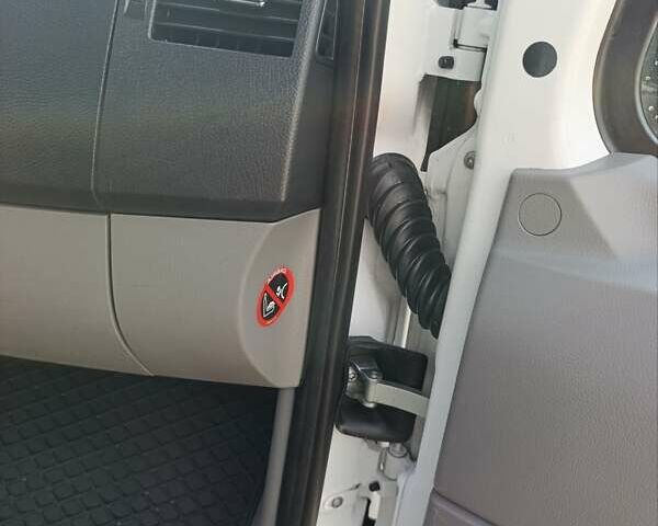 Белый Мерседес Sprinter, объемом двигателя 2.2 л и пробегом 232 тыс. км за 20300 $, фото 50 на Automoto.ua