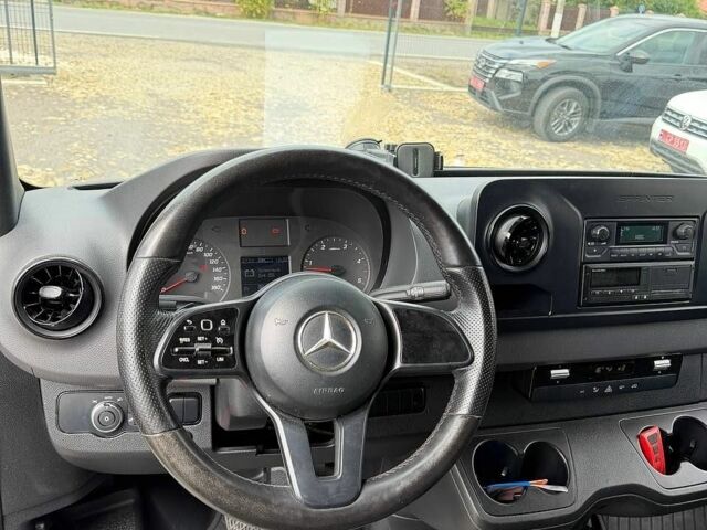 Белый Мерседес Sprinter, объемом двигателя 2.99 л и пробегом 854 тыс. км за 45000 $, фото 7 на Automoto.ua
