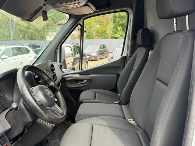 Белый Мерседес Sprinter, объемом двигателя 2.99 л и пробегом 854 тыс. км за 45000 $, фото 8 на Automoto.ua