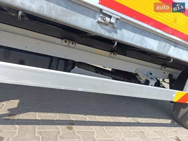 Белый Мерседес Sprinter, объемом двигателя 2.2 л и пробегом 232 тыс. км за 20300 $, фото 10 на Automoto.ua