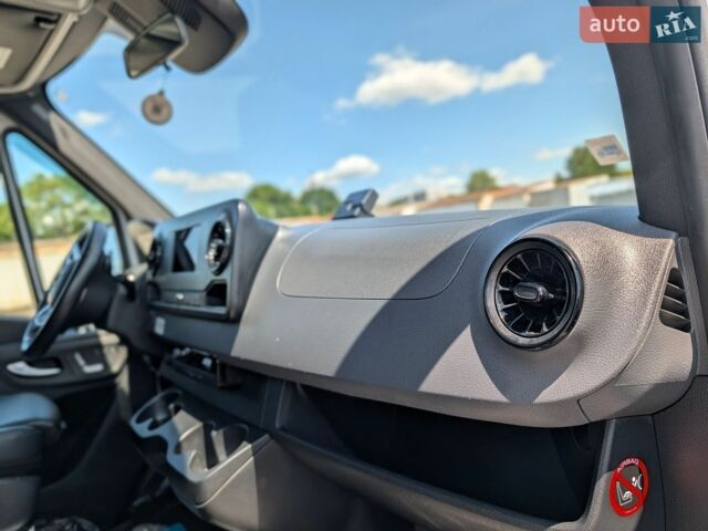 Білий Мерседес Sprinter, об'ємом двигуна 2.99 л та пробігом 76 тис. км за 49500 $, фото 34 на Automoto.ua