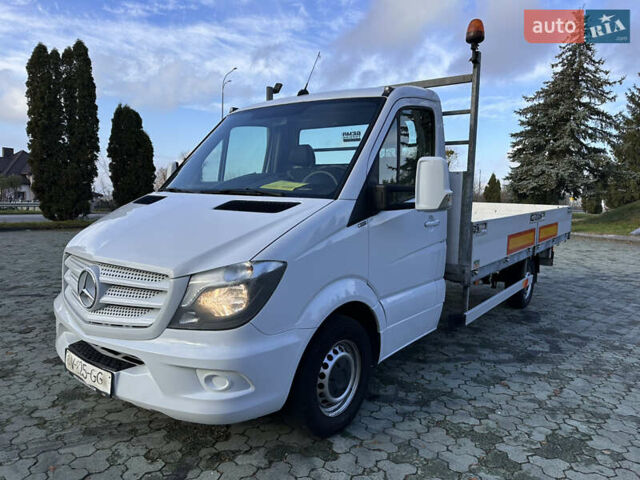 Белый Мерседес Sprinter, объемом двигателя 2.2 л и пробегом 233 тыс. км за 20500 $, фото 1 на Automoto.ua