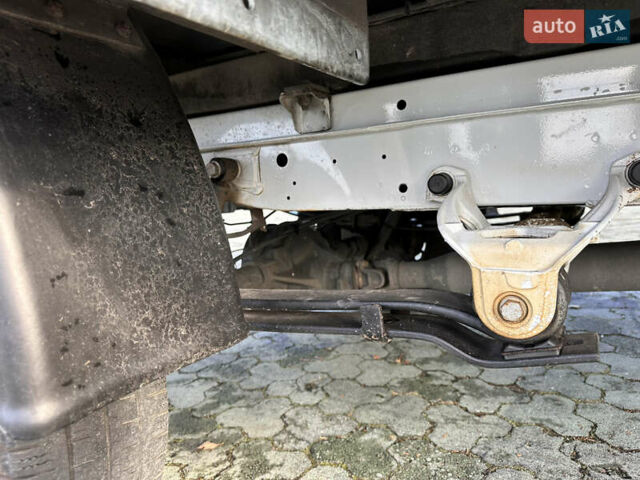 Белый Мерседес Sprinter, объемом двигателя 2.2 л и пробегом 233 тыс. км за 20500 $, фото 24 на Automoto.ua