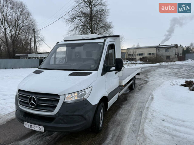 Белый Мерседес Sprinter, объемом двигателя 0 л и пробегом 300 тыс. км за 19900 $, фото 9 на Automoto.ua