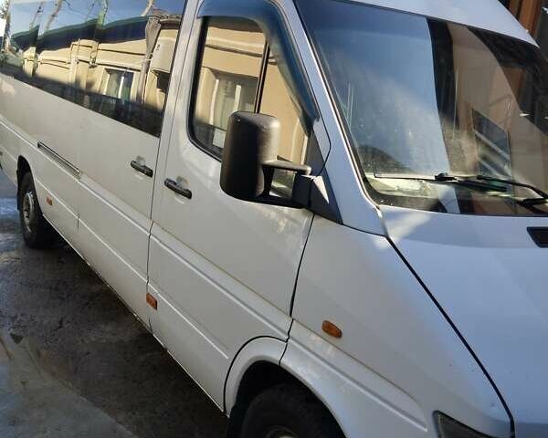 Білий Мерседес Sprinter, об'ємом двигуна 2.87 л та пробігом 300 тис. км за 8500 $, фото 4 на Automoto.ua
