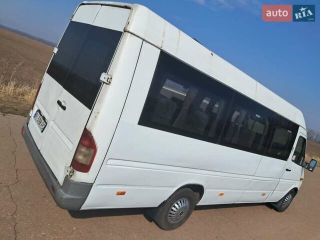 Белый Мерседес Sprinter, объемом двигателя 2.2 л и пробегом 1000 тыс. км за 7999 $, фото 1 на Automoto.ua