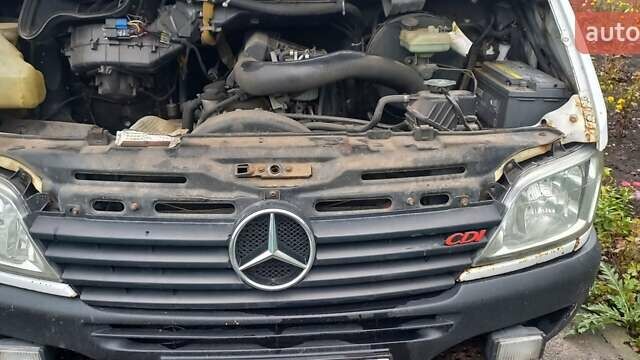 Белый Мерседес Sprinter, объемом двигателя 2.15 л и пробегом 200 тыс. км за 5000 $, фото 15 на Automoto.ua