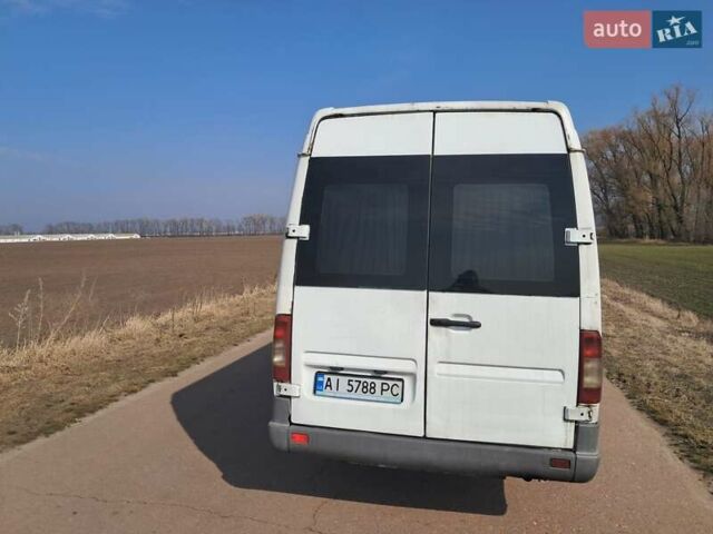 Белый Мерседес Sprinter, объемом двигателя 2.2 л и пробегом 1000 тыс. км за 7999 $, фото 3 на Automoto.ua