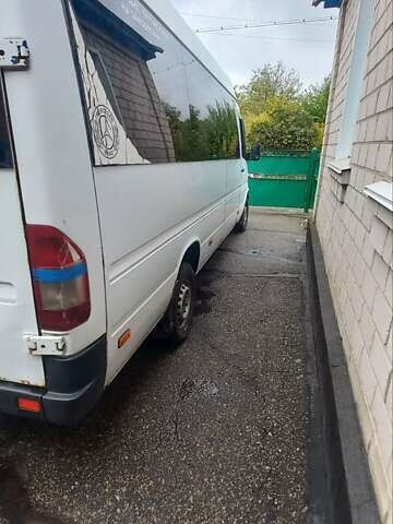 Белый Мерседес Sprinter, объемом двигателя 2.15 л и пробегом 200 тыс. км за 5000 $, фото 20 на Automoto.ua