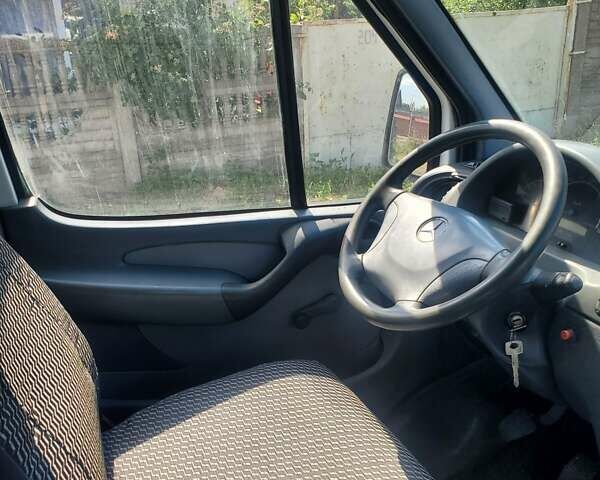 Мерседес Sprinter 2002 у Запоріжжя на Automoto.ua Білий Мерседес Sprinter, об'ємом двигуна 2.15 л та пробігом 500 тис. км за 10500 $, фото 13 на Automoto.ua