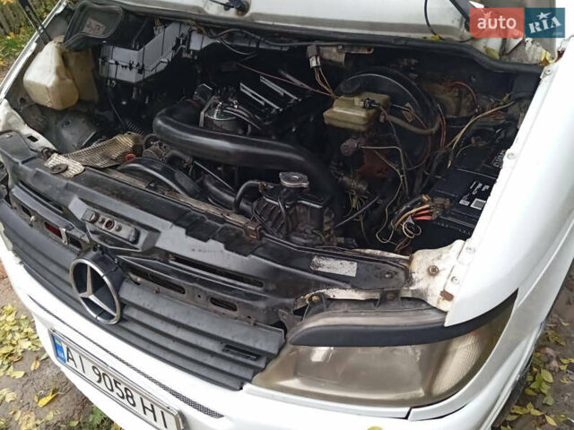 Белый Мерседес Sprinter, объемом двигателя 2.2 л и пробегом 628 тыс. км за 9100 $, фото 16 на Automoto.ua