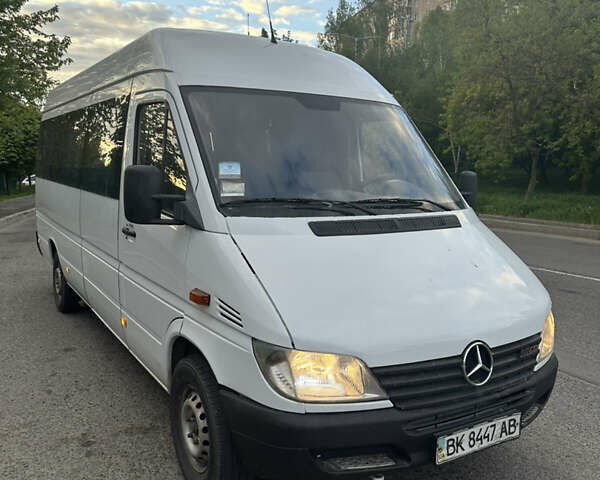 Білий Мерседес Sprinter, об'ємом двигуна 2.2 л та пробігом 375 тис. км за 10700 $, фото 6 на Automoto.ua