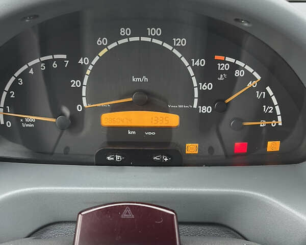Белый Мерседес Sprinter, объемом двигателя 2.69 л и пробегом 980 тыс. км за 11900 $, фото 9 на Automoto.ua