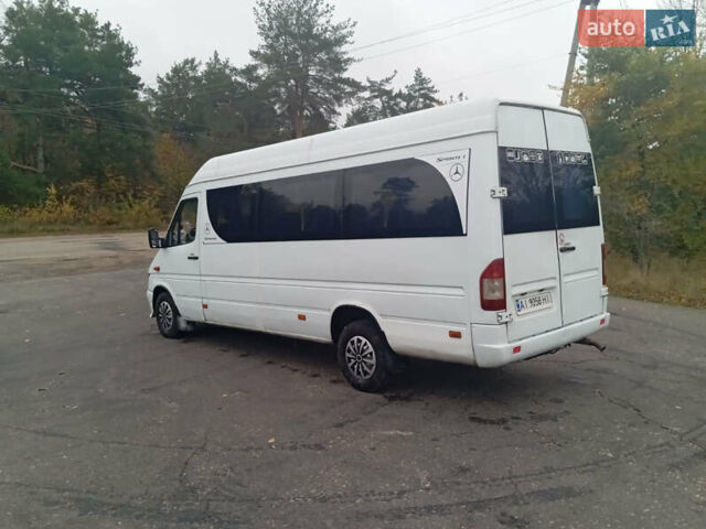 Белый Мерседес Sprinter, объемом двигателя 2.2 л и пробегом 628 тыс. км за 9100 $, фото 7 на Automoto.ua