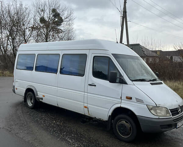Белый Мерседес Sprinter, объемом двигателя 2.69 л и пробегом 980 тыс. км за 11900 $, фото 4 на Automoto.ua