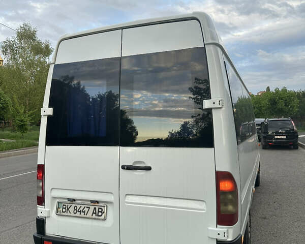 Білий Мерседес Sprinter, об'ємом двигуна 2.2 л та пробігом 375 тис. км за 10700 $, фото 8 на Automoto.ua