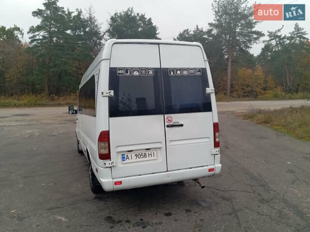 Белый Мерседес Sprinter, объемом двигателя 2.2 л и пробегом 628 тыс. км за 9100 $, фото 8 на Automoto.ua