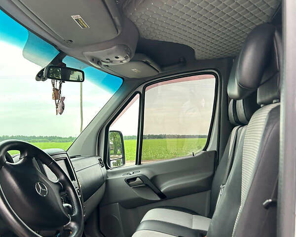 Білий Мерседес Sprinter, об'ємом двигуна 2.99 л та пробігом 350 тис. км за 23000 $, фото 7 на Automoto.ua