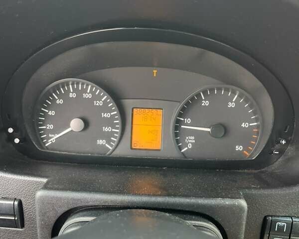 Белый Мерседес Sprinter, объемом двигателя 2.14 л и пробегом 388 тыс. км за 28000 $, фото 16 на Automoto.ua