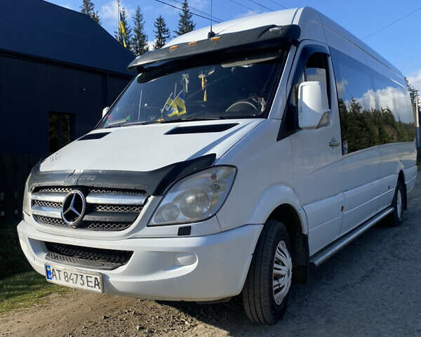 Білий Мерседес Sprinter, об'ємом двигуна 0 л та пробігом 120 тис. км за 26999 $, фото 1 на Automoto.ua