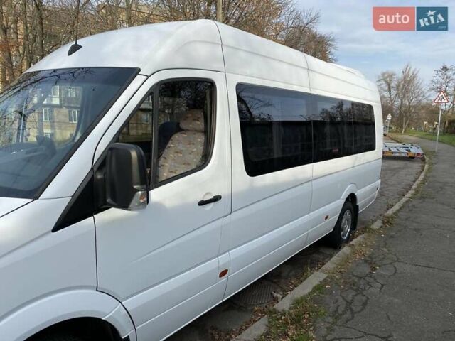 Белый Мерседес Sprinter, объемом двигателя 2.14 л и пробегом 690 тыс. км за 33000 $, фото 1 на Automoto.ua