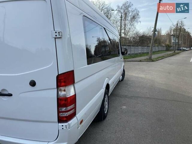 Білий Мерседес Sprinter, об'ємом двигуна 2.14 л та пробігом 690 тис. км за 35000 $, фото 3 на Automoto.ua