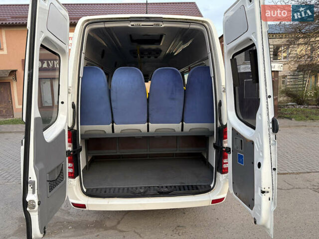 Белый Мерседес Sprinter, объемом двигателя 2.2 л и пробегом 391 тыс. км за 26900 $, фото 14 на Automoto.ua