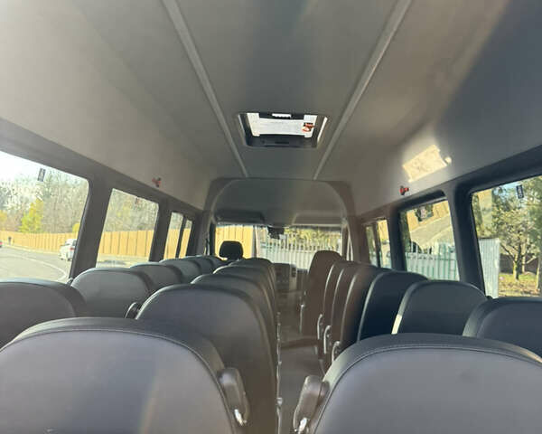 Білий Мерседес Sprinter, об'ємом двигуна 0 л та пробігом 233 тис. км за 49900 $, фото 6 на Automoto.ua