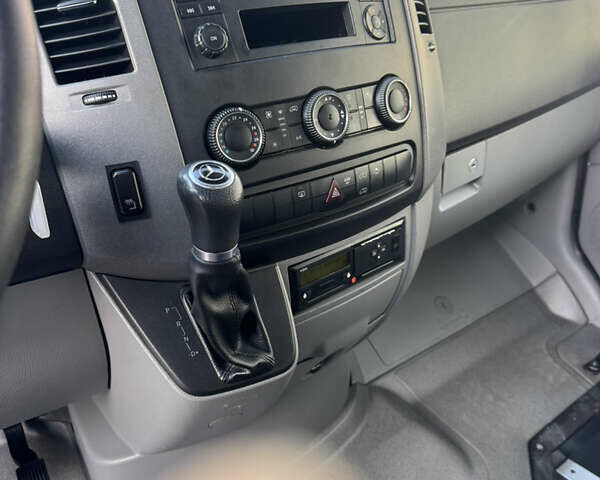 Білий Мерседес Sprinter, об'ємом двигуна 0 л та пробігом 233 тис. км за 49900 $, фото 18 на Automoto.ua