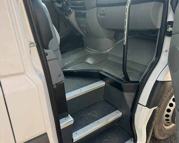 Білий Мерседес Sprinter, об'ємом двигуна 0 л та пробігом 233 тис. км за 49900 $, фото 11 на Automoto.ua