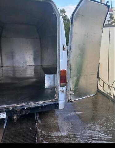Белый Мерседес Sprinter, объемом двигателя 2.87 л и пробегом 850 тыс. км за 4100 $, фото 9 на Automoto.ua