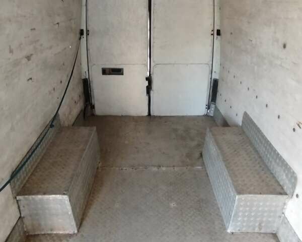 Белый Мерседес Sprinter, объемом двигателя 2.87 л и пробегом 497 тыс. км за 7500 $, фото 7 на Automoto.ua