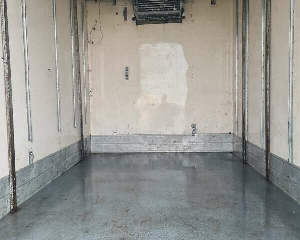 Белый Мерседес Sprinter, объемом двигателя 2.3 л и пробегом 614 тыс. км за 4300 $, фото 5 на Automoto.ua