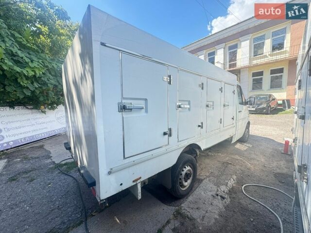 Белый Мерседес Sprinter, объемом двигателя 2.87 л и пробегом 350 тыс. км за 6500 $, фото 7 на Automoto.ua