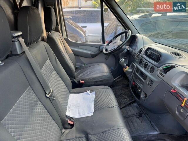 Білий Мерседес Sprinter, об'ємом двигуна 2.15 л та пробігом 600 тис. км за 3800 $, фото 6 на Automoto.ua