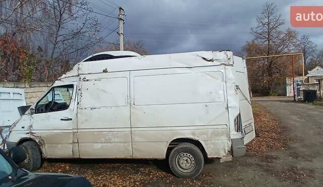 Білий Мерседес Sprinter, об'ємом двигуна 2.1 л та пробігом 715 тис. км за 4200 $, фото 3 на Automoto.ua